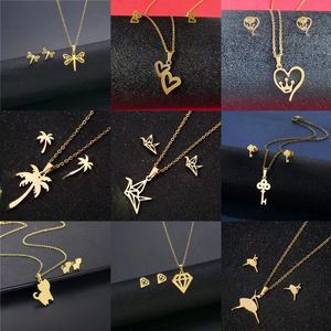 Kingcome - Joyería de Acero Inoxidable para Mujer y Niña, Collar con Colgante de Oro de 18k y Aretes, Juego de Joyería al por Mayor - Product Image 3