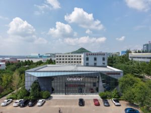 Kích thước lớn cửa sổ trong suốt bespoke tối giản công nghiệp PVC con lăn màn trập cửa bền thiết kế đóng mở cho sử dụng ngoài trời - Product Image 5