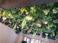 Plantes artificielles en plastique vert pour plafond et mur, très vendues, pour la décoration murale