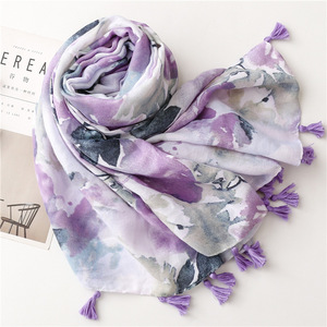 Foulard en coton imprimé Hijab, Style élégant, mode <span class=keywords><strong>arabe</strong></span>, violet clair, fleur, <span class=keywords><strong>peinture</strong></span> à l'encre, écharpes en coton avec glands - Product Image 4