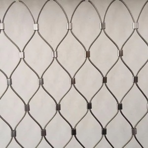 <span class=keywords><strong>Filet</strong></span> <span class=keywords><strong>de</strong></span> fil en acier inoxydable <span class=keywords><strong>de</strong></span> coupe personnalisé <span class=keywords><strong>de</strong></span> haute qualité Installation facile armure toile bateau <span class=keywords><strong>de</strong></span> pêche projecteur Protection corde maille - Product Image 3