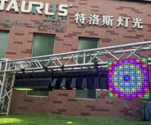 Luz Cegadora LED de Doble Capa para Exteriores, Matriz de 7x7, RGBW, IP65, Resistente al Agua, para Escenarios, DJ, Discotecas, Eventos - Product Image 6