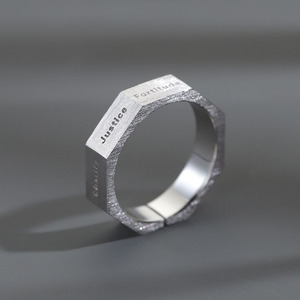 แหวนทองแดงชุบเงินสลักสี่คุณธรรมสำคัญ ดีไซน์เรียบง่ายสำหรับผู้ชาย - Product Image 2