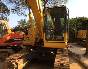 Excavatrice sur chenilles 160-7 d'occasion à prix abordable, 80% neuve, avec certificat CE, capacité de la benne de 0,65 m³, puissance de 80 kW - Product Image 5