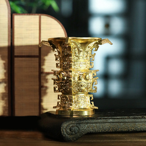 Modelli Decorativi in Ottone Fuso Stile Classico di He Zun, Artigianato Antico 3D per Collezioni Museali di Arte Culturale Storica - Product Image 1