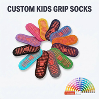 Chaussettes antidérapantes personnalisées pour enfants, OEM, avec semelle en silicone à pois, en coton côtelé, chaussettes courtes pour enfants, chaussettes antidérapantes pour terrain de jeux