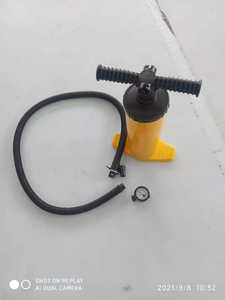 Pompe à main jaune à double <span class=keywords><strong>action</strong></span> de haute qualité pour <span class=keywords><strong>kayak</strong></span> en PVC gonflant directement à un prix abordable - Product Image 4
