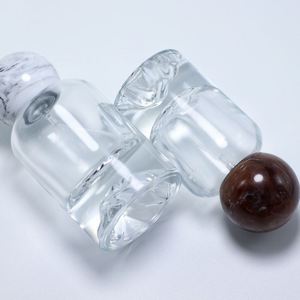 Flacon de parfum de luxe en verre transparent rond de 50 ml avec bouchon en résine, fond en relief, personnalisable, couleur sur mesure, fabriqué aux États-Unis - Product Image 5