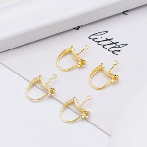 ต่างหูแบบหนีบสำหรับผู้หญิงประดับฝามุกชุบทองใส่ได้ทุกวัน - Product Image 3