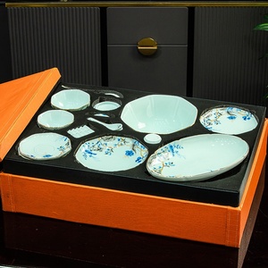 Vaisselle en céramique de Jingdezhen, assiettes blanches de qualité supérieure, assiettes vertes Shadow Green, ensemble cadeau de vaisselle en porcelaine fine pour l'inauguration de maison, vente en gros - Product Image 4