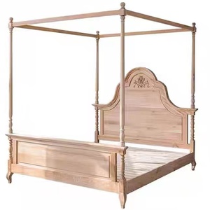 Lit simple capitonné en lin, style provincial français, avec pieds en bois massif - Product Image 3