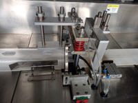 Machine d'emballage de lingettes humides, Machine d'emballage de lingettes humides en tissu