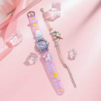 Nouvelle montre à quartz pour enfants, motif de dessin animé écologique, licorne violette, bracelet en silicone 3D, ensemble de bracelets en perles arc-en-ciel