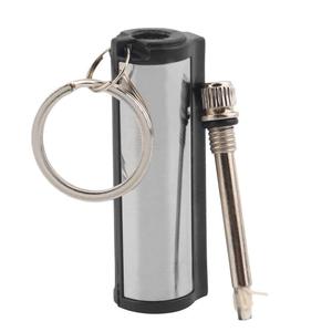 Encendedor de Pedernal Resistente al Agua con Llavero, Abridor de Botellas, para Regalos, Cigarrillos, Fósforos, Emergencias, Venta al Por Mayor - Product Image 1
