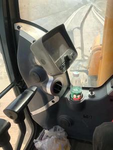 Vente d'un excavateur d'occasion Hyundai 220 à bas prix d'engins de chantier - Product Image 4