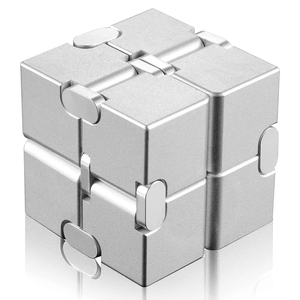 Cubo Mágico Antiestrés, Juguete Portátil para Aliviar el Estrés y Relajarse, Regalo para Niños y Adultos - Product Image 1