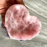Cristal de quartz rose poli en forme de cœur sculpté Yinglai, souvenir de mariage en pierre précieuse naturelle, artisanat populaire, vente en gros