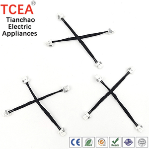 Circuit imprimé personnalisé pour feu arrière central, faisceau de câbles FLR-9Y 0,35 mm² avec connecteur 22022H-02A-PTNC-Y pour usine de véhicules - Product Image 1