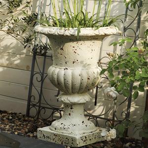Grands pots de fleurs en pierre moulée de style européen vintage, jardinière, décor de jardin, revêtement en poudre, sans danger pour la maison, le centre commercial - Product Image 1