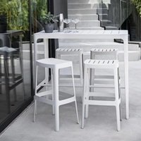 Nouvel ensemble de table et de chaises hautes d'extérieur, mobilier de bar pour hôtel, bar de bord de piscine, tabourets de bar pour patio