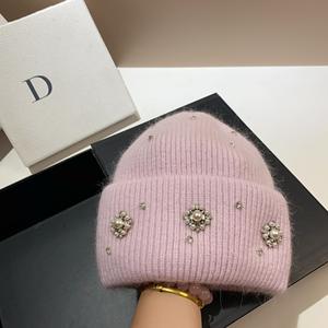 "Chapeaux en tricot de fourrure de lapin avec strass <span class=keywords><strong>et</strong></span> clous pour femmes d'hiver avec broderie 3D pour la plage <span class=keywords><strong>et</strong></span> les affaires" - Product Image 5