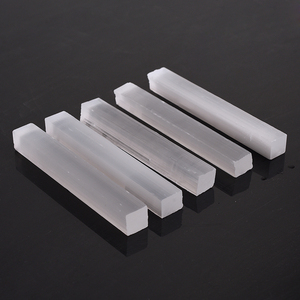 Bastoncini grezzi di pietra naturale all'ingrosso di energia naturale che curano la bacchetta di cristallo della liquiite per la decorazione domestica - Product Image 4