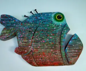 Saf el yapımı ahşap el sanatları bir sevimli balık ev dekorasyon için en iyi seçimdir