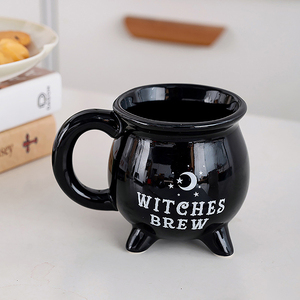 แก้วกาแฟเซรามิกสีดำลายหม้อแม่มด สำหรับตกแต่งโต๊ะในวันฮาโลวีน - Product Image 5