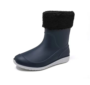 Bottes <span class=keywords><strong>de</strong></span> <span class=keywords><strong>pluie</strong></span> en PVC pour femmes YL-2081, noires, chaudes, antidérapantes, imperméables, pour l'extérieur, idéales pour l'hiver – Vente en gros - Product Image 2