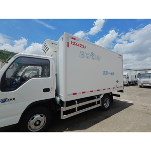 <span class=keywords><strong>Prix</strong></span> d'usine ISUZU100P 4x4 Camion léger Réfrigérateur Camionnette alimentaire mobile en fibre de verre et acier inoxydable Options de camion de remorquage personnalisables - Product Image 3