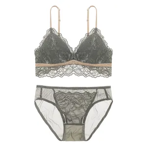 Ren cạnh của phụ nữ đồ lót thoải mái không dây nhỏ ngực mỏng bông tam giác Cup Bra Set