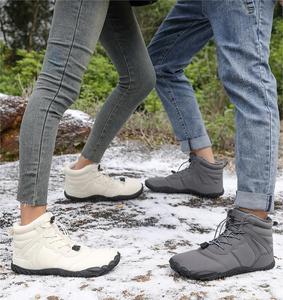 Vente en gros en usine bottes de neige d'extérieur tendance <span class=keywords><strong>pour</strong></span> hommes et femmes chaussures en coton doux résistant au <span class=keywords><strong>froid</strong></span> - Product Image 2