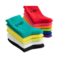 Couleur arc-en-ciel Taille personnalisée Ajoutez votre logo Chaussettes classiques demi ou pleine Terry Street Wear