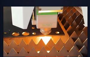 เครื่องตัดโลหะแผ่นด้วยไฟเบอร์เลเซอร์ CNC รุ่นใหม่ 3015 ระบบควบคุม Cypcut รางเลื่อน HIWIN กำลัง 1500W/3000W ระบายความร้อนด้วยน้ำ ความแม่นยำสูง - Product Image 4