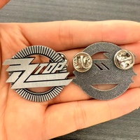 En gros, épingles et badges en métal vintage pour groupes de rock, épingles émaillées souvenirs de collection pour fans de musique, en stock