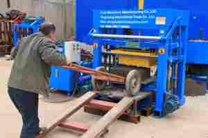 Idées pour Petites Entreprises	Machine à Faire de l'Argent : Machine à Blocs Habiterra – Petite Machine, Gros Profits - Product Image 3