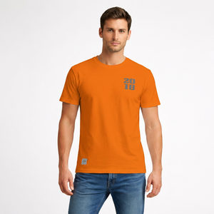 Camisetas de hombre personalizadas, de punto, 100% algodón grueso, suaves y cómodas, con serigrafía personalizada, antiarrugas y transpirables. - Product Image 1