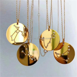 Gioielli in acciaio inossidabile personalizzati all'ingrosso <span class=keywords><strong>oroscopo</strong></span> in oro 12 collana con ciondolo a disco con segno zodiacale per regali di compleanno da donna - Product Image 1