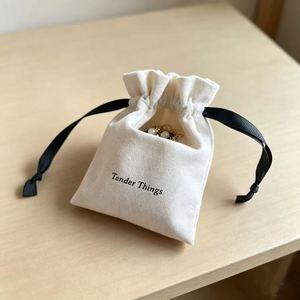 Sac à cordon en toile naturelle de haute qualité, petit sac anti-poussière en coton écologique pour impression DIY - Product Image 3