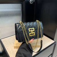 Tas Selempang Rantai Berlapis Jahitan Modis untuk Wanita, Dompet Kecil Persegi dengan Kunci Emas dalam Warna Hitam, Pink, Cokelat, Merah dari Kulit PU