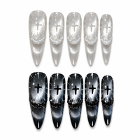 Faux ongles longs en acrylique, forme cercueil, effet œil de chat, couleur argent, brillants, avec strass et motif croix, pour doigts
