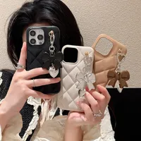 Étui de téléphone en cuir à motif litchi avec pendentif nœud en maille, compatible avec iPhone 16 15 14 13 12 Pro Max Plus