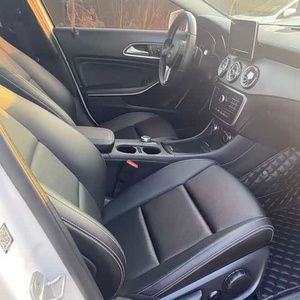 <span class=keywords><strong>Mercedes</strong></span>-Benz <span class=keywords><strong>GLA</strong></span> 2016 <span class=keywords><strong>GLA</strong></span> 200 Version Fashion Luxe, Voiture d'occasion très populaire et la plus vendue, cuir foncé, R18, automatique - Product Image 5