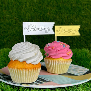 ของตกแต่งคัพเค้กวันวาเลนไทน์รูปน้ำผึ้งและของหวาน อะคริลิคตกแต่งหน้าเค้กสำหรับงานปาร์ตี้วันหยุด - Product Image 3