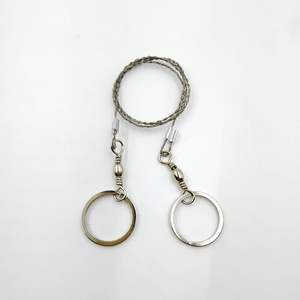 <span class=keywords><strong>Sega</strong></span> <span class=keywords><strong>a</strong></span> <span class=keywords><strong>Filo</strong></span> in Acciaio Inox, <span class=keywords><strong>Sega</strong></span> Metallica, <span class=keywords><strong>Sega</strong></span> da Sopravvivenza, <span class=keywords><strong>Sega</strong></span> <span class=keywords><strong>a</strong></span> Corda Tascabile per Taglio di Legno e Alberi - Product Image 1