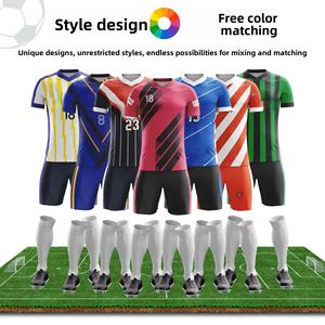 Maßgeschneidertes Fußball-Teamtrikot mit Wärmeübertragungsdruck, 100% Polyester, Leichtgewichtig, Umweltfreundlich, Atmungsaktiv, Herren-Fußballshirt - Product Image 1