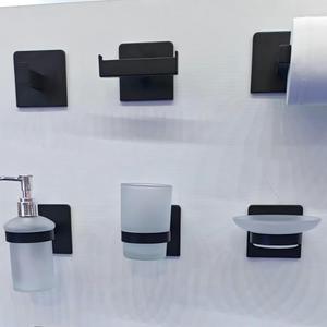 Système d'organisation <span class=keywords><strong>murale</strong></span> modulaire sans dommages |   Crochet amovible en acier inoxydable noir mat avec base transparente sans trace - Product Image 6
