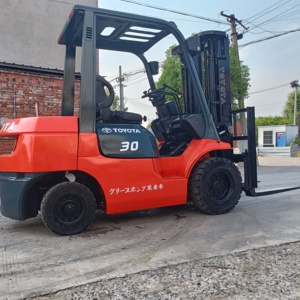 90% New Toyota 7F 3T Diesel <b>Forklift</b> 4500KG Engine Top Performance Low Price Original Used Construction Machinery 1 Year Tested - Product Image 6