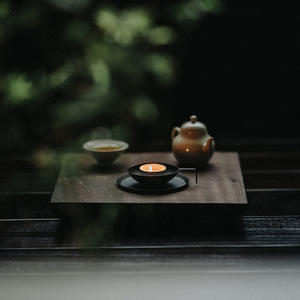 Porte-bougie en fer forgé de style japonais avec esthétique zen pour la décoration de la salle de thé ou de la maison - Product Image 1