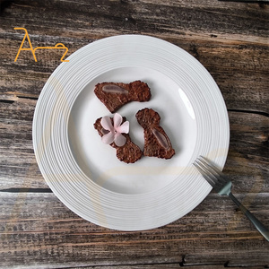 Bán buôn Bắc Âu sáng tạo tấm gốm vòng tròn màu trắng dập nổi tấm trang trí cho nhà hàng khách sạn Bộ đồ ăn - Product Image 4